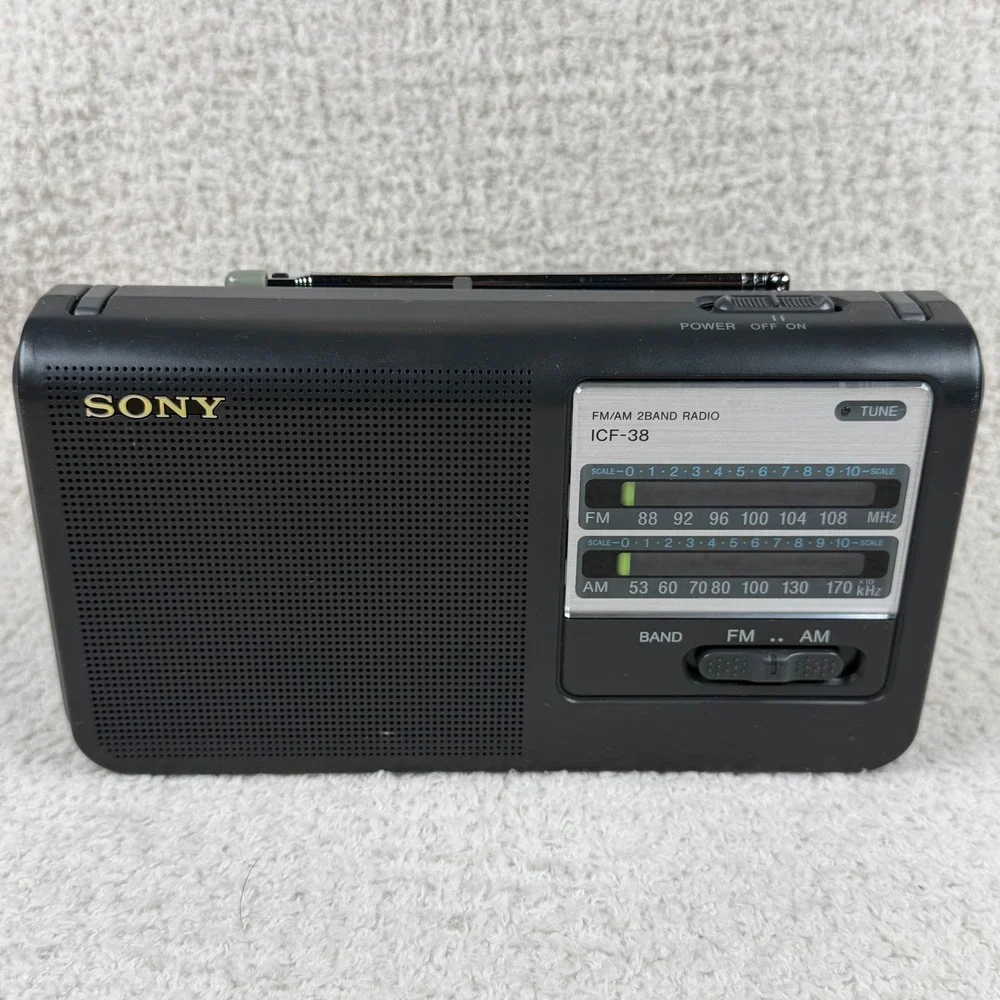 Sony Portable FM/AM 2 Band Radio ICF-38 Black Plug In Or Battery, Clean, Tested